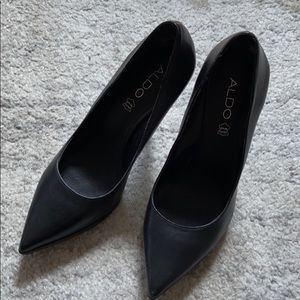 ALDO black stiletto heel shoes